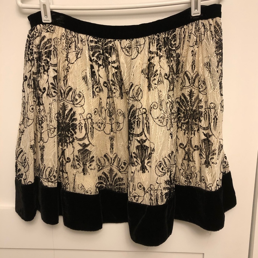 Velvet Trim skirt ~ URBAN OUTFITTERS